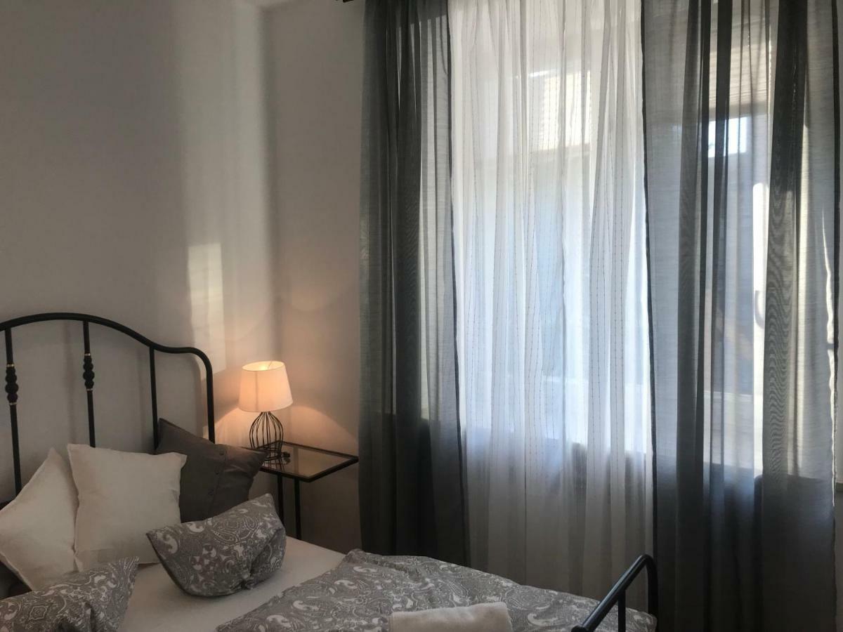 Stare Miasto Swietojerska 12 Lägenhet Warszawa Exteriör bild